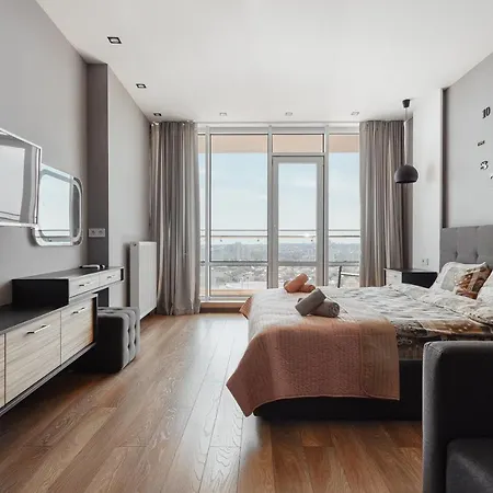 Grey In Arcadia With Terrace 아파트